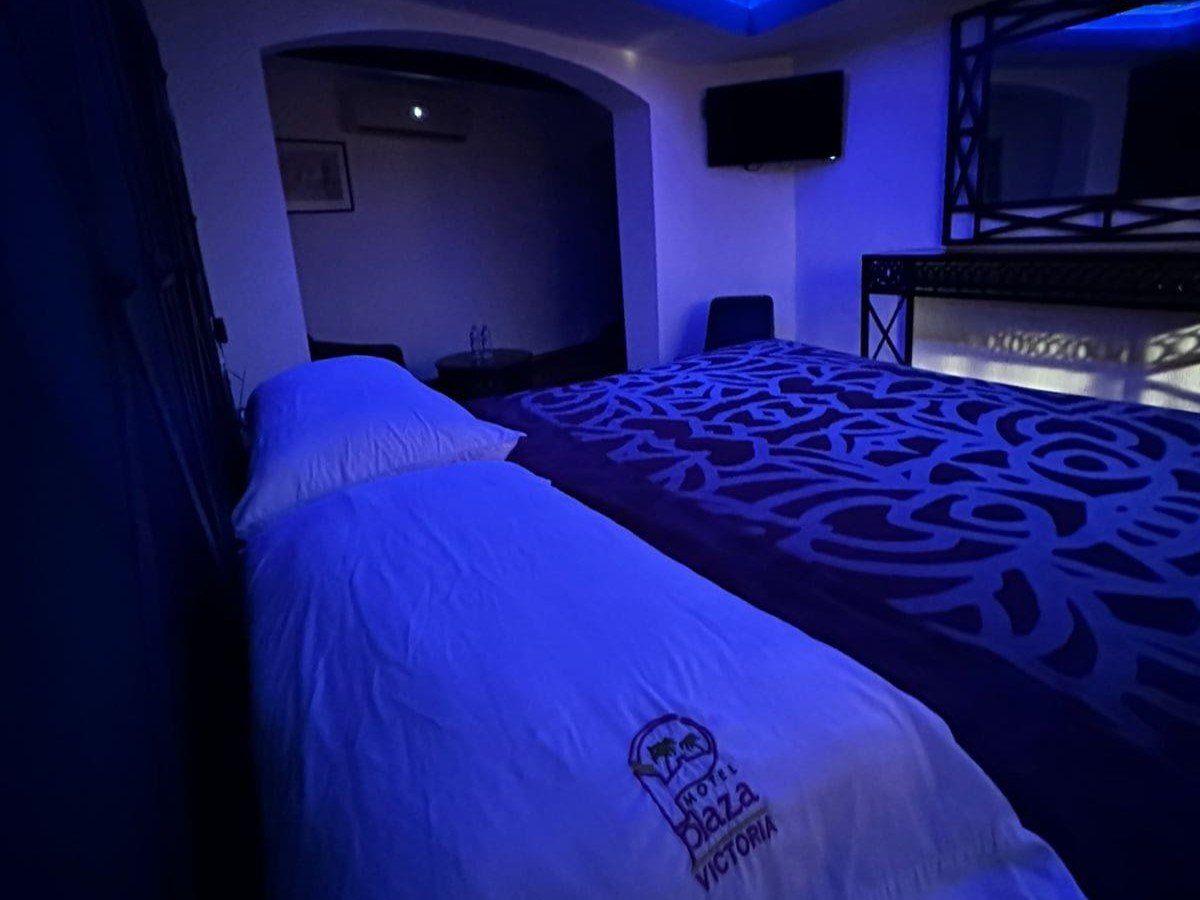 habitacion-sencilla-motel-victoria-plaza